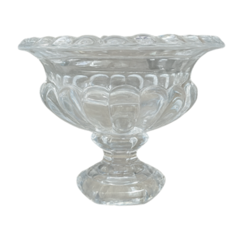 Glass Scalloped Urn – Clear Pedestal Compote Vase with Fluted Rim and Ribbed Body - U25