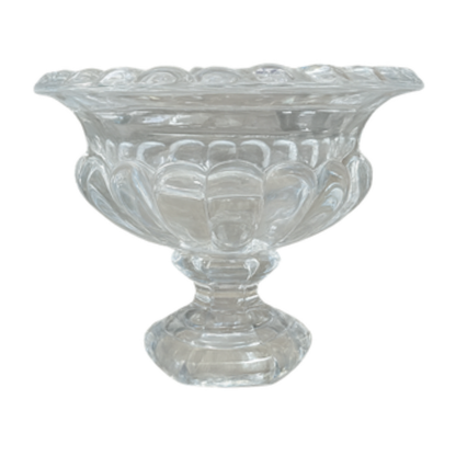 Glass Scalloped Urn – Clear Pedestal Compote Vase with Fluted Rim and Ribbed Body - U25