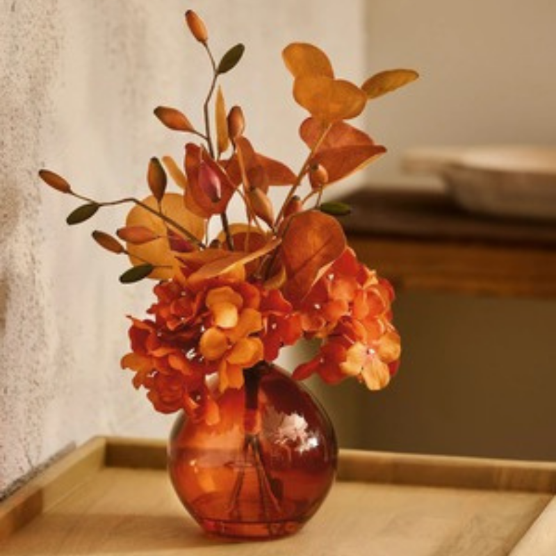 Bespoke Glass Bud Vases – Elegant Floral Table Centerpiece for Weddings & Events